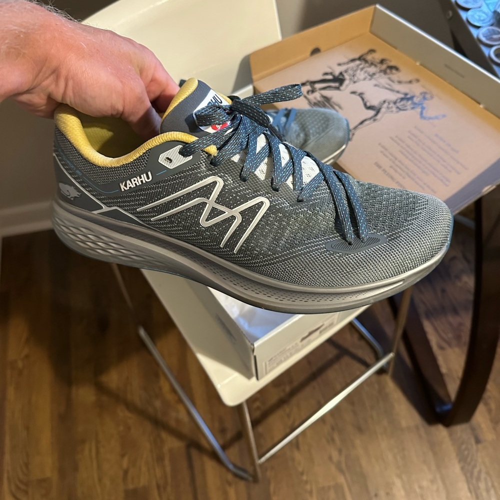 Karhu Men's Gray Running Shoes